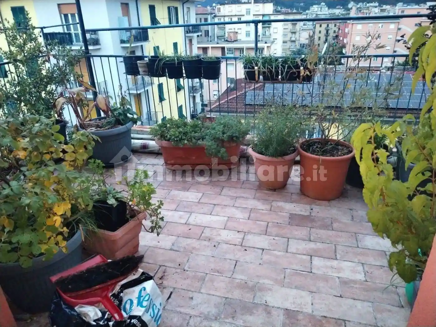 Appartamento buono stato, sesto piano, Canaletto, La Spezia - foto 3