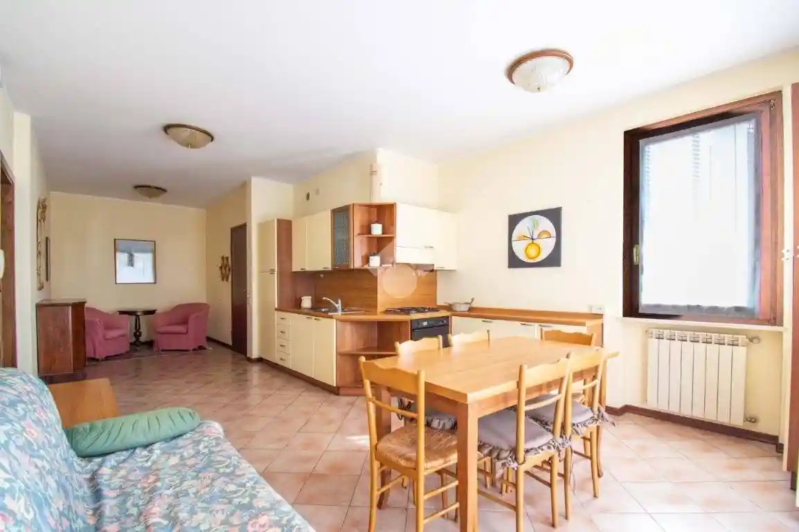 Bilocale via Repubblica 1, Pieve Vecchia, Villaggio Sanghen, Manerba del Garda - foto 4