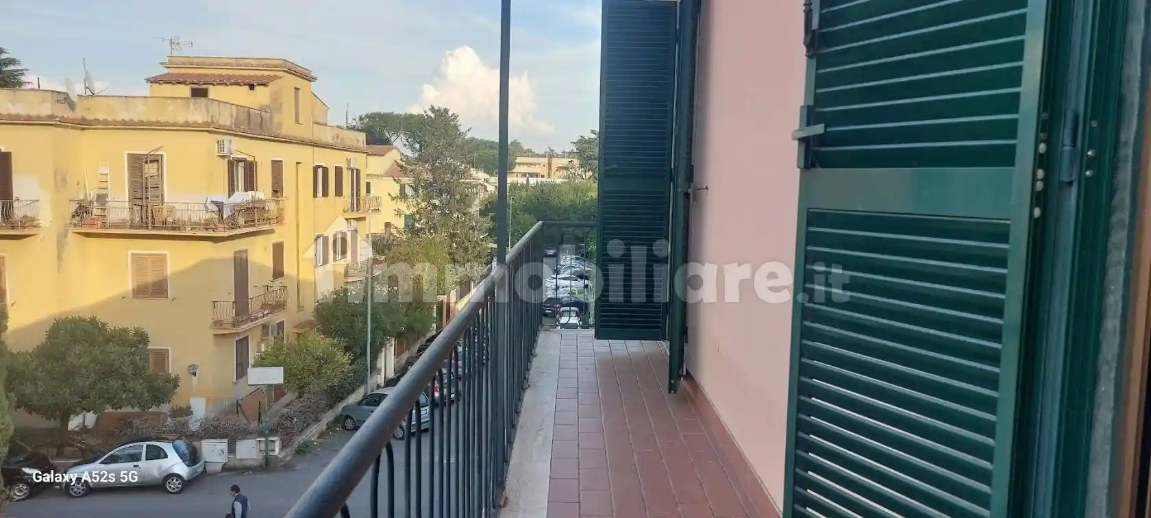 Bilocale largo dei Claudiani 28, Quarto Miglio, Roma - foto 2