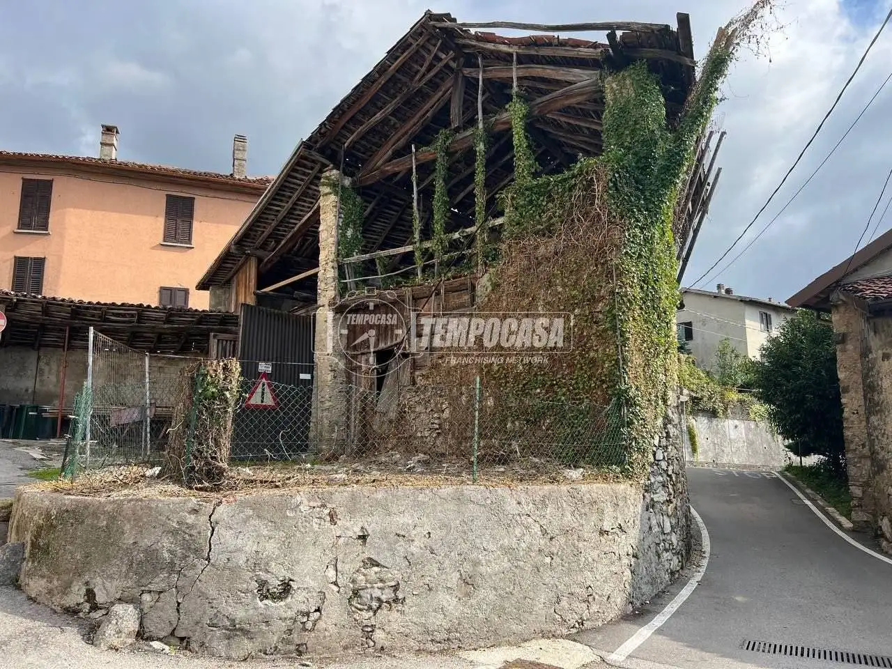 Rustico - Casale in vendita a Tavernerio