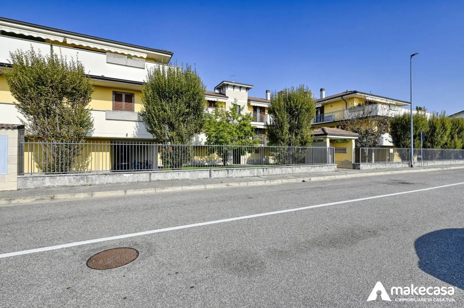 Trilocale via Giacomo Leopardi 18, Casalmaiocco - foto 2