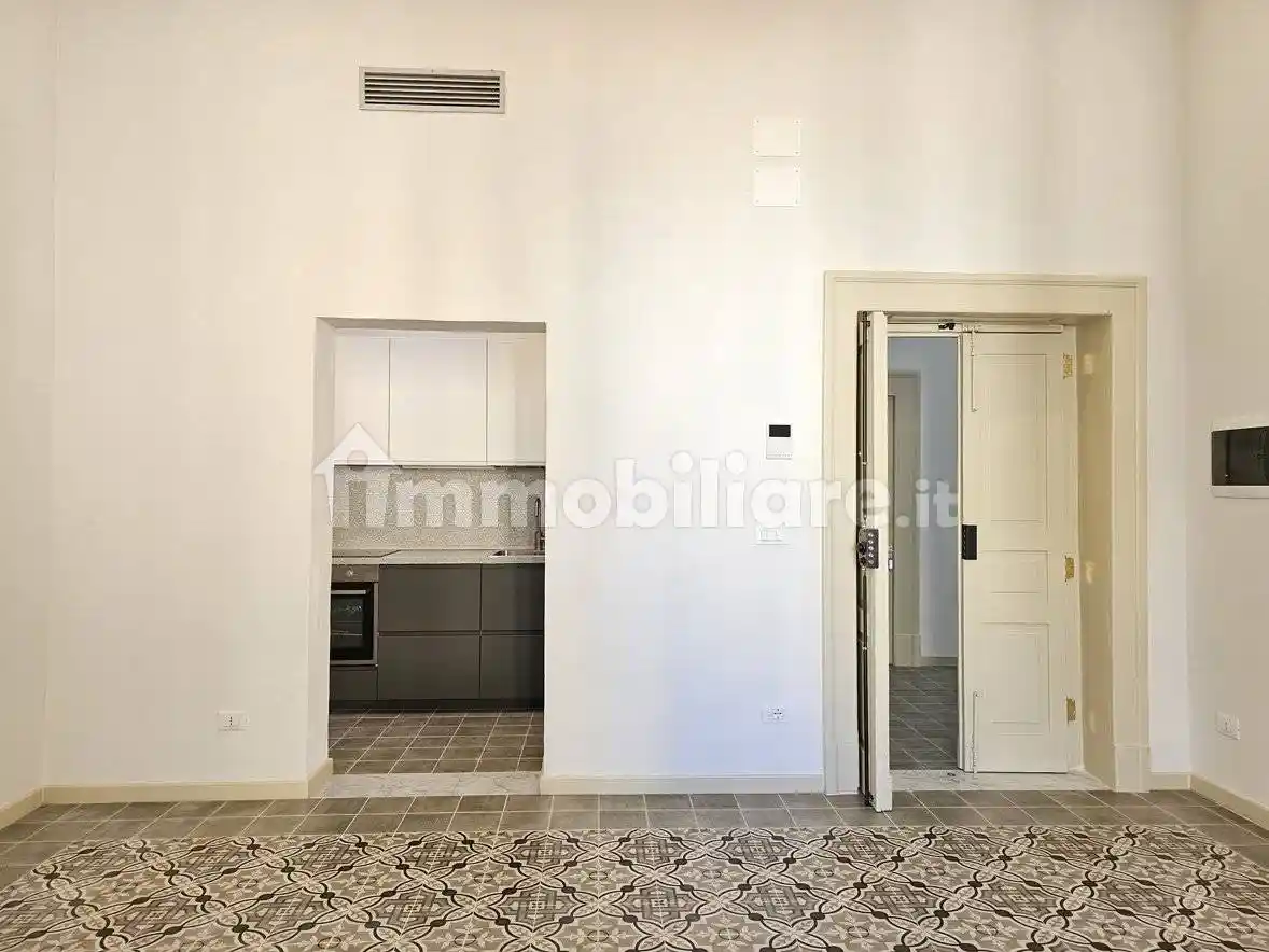 Trilocale via Anfiteatro 11, Borgo, Taranto - foto 2