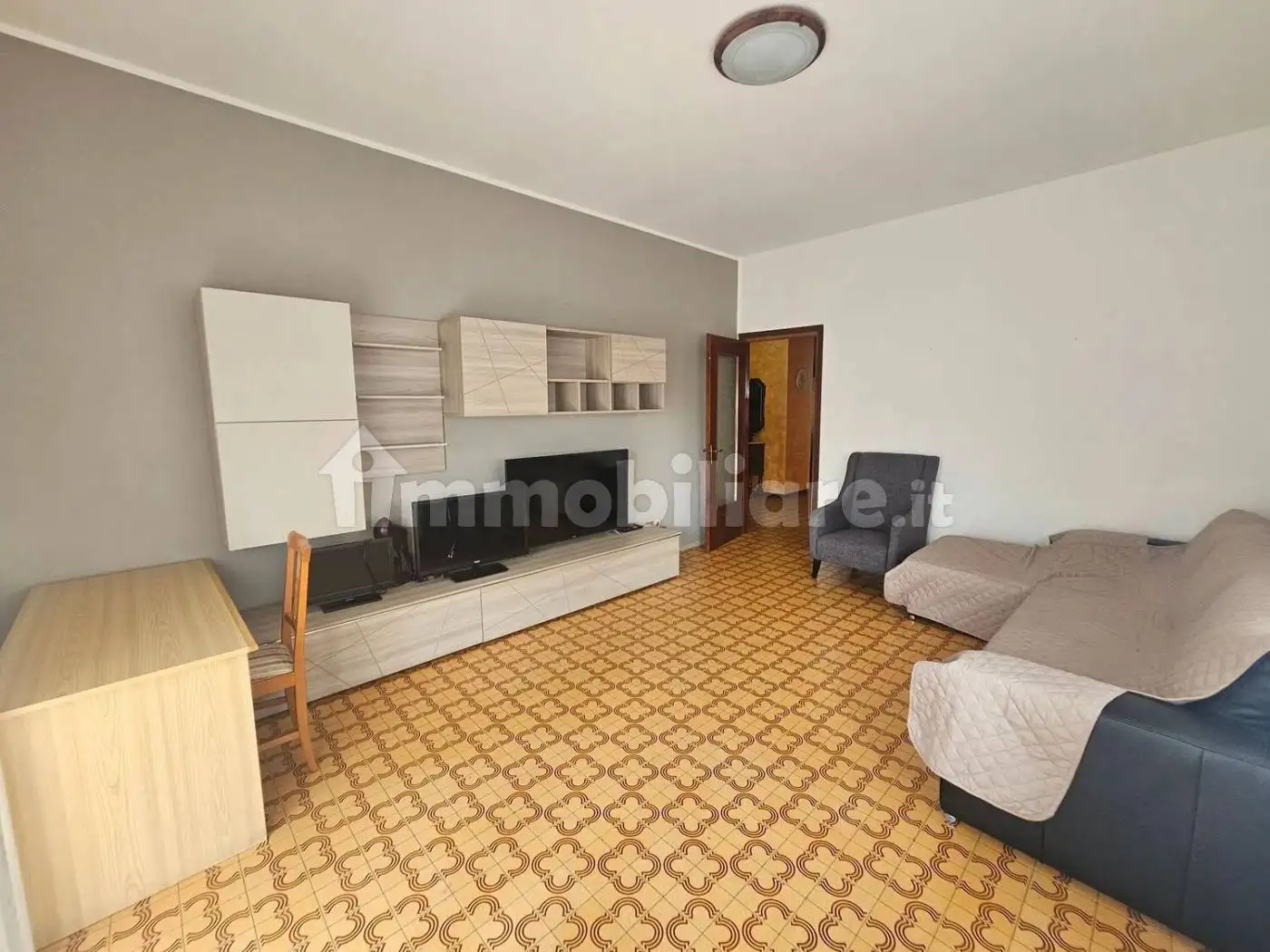 Trilocale via Cavour, 39, Centro, Castronno - foto 5