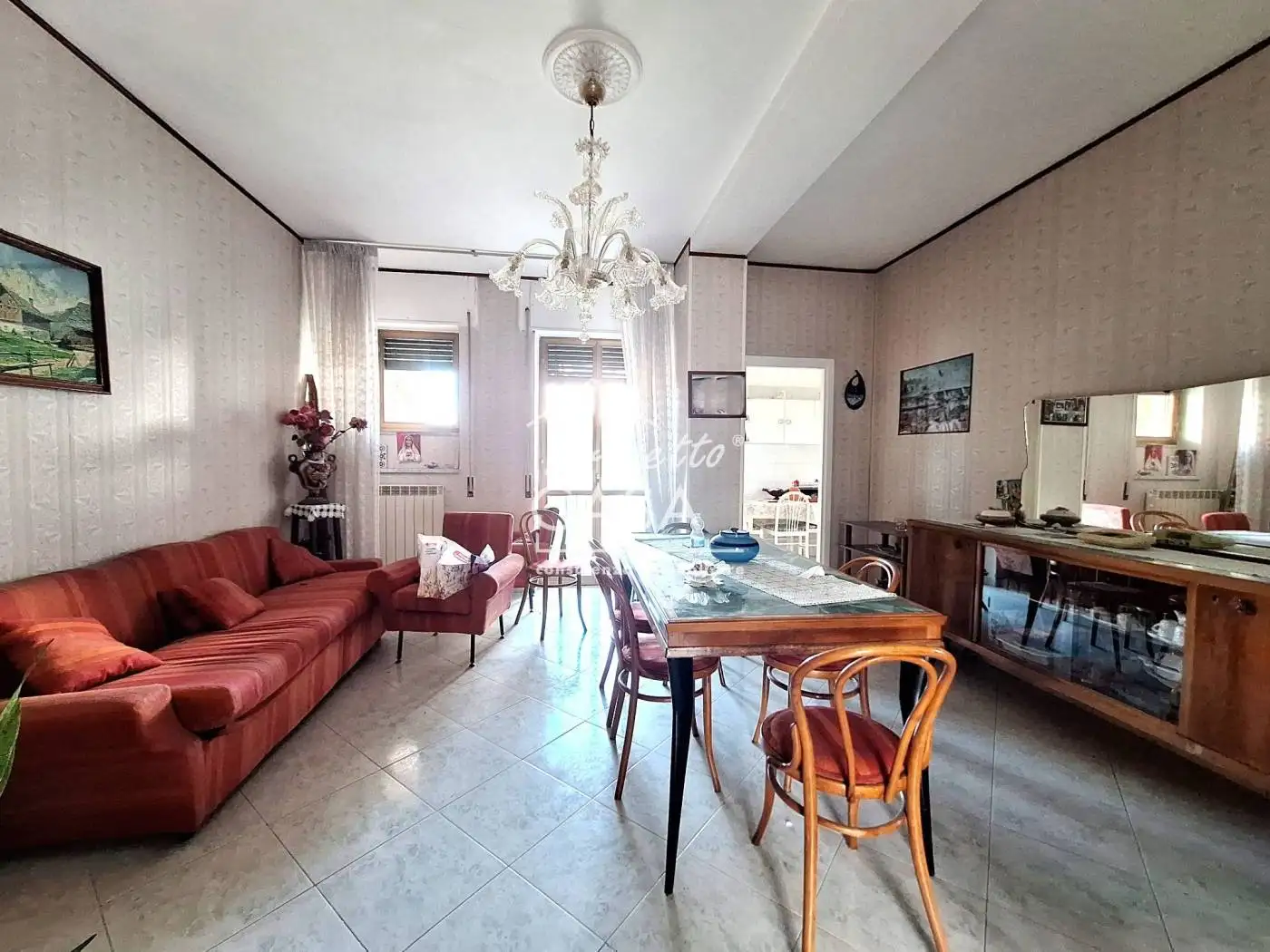 Appartamento in vendita a Napoli