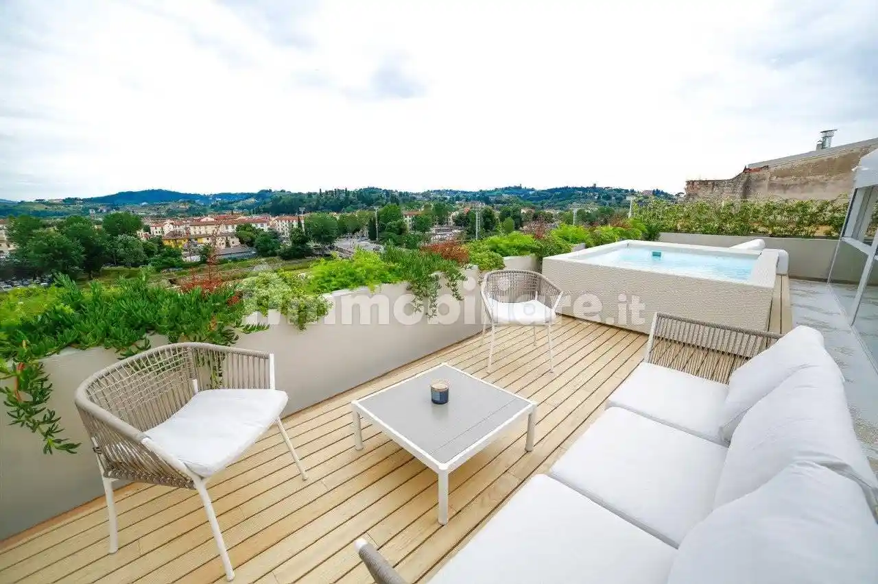 Appartamento in vendita a Firenze