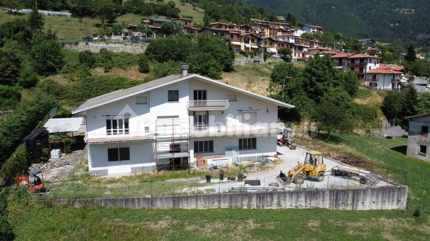 Villa in vendita a Zone