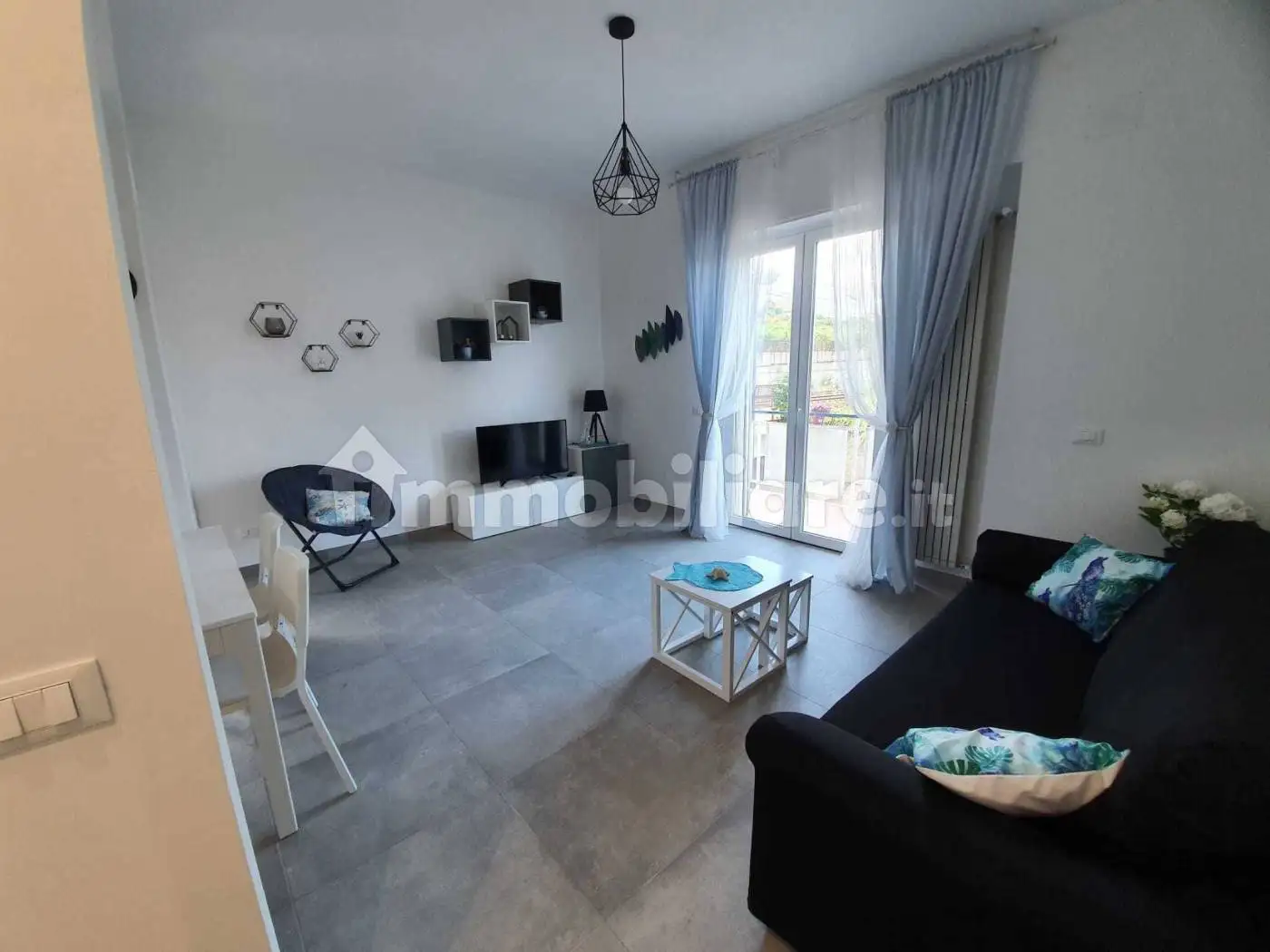 Trilocale piazza Gian Lorenzo Bernini 3, Legino, Zinola, Fornaci, Savona - foto 3