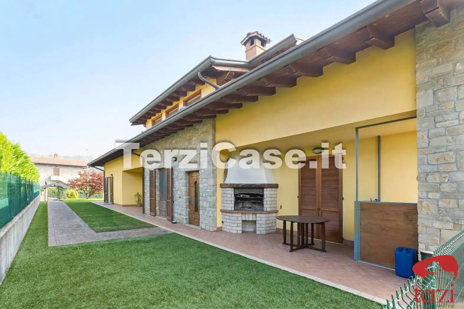 Villa in vendita a Albano Sant'Alessandro