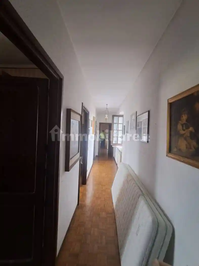 Villa unifamiliare, buono stato, 260 m², Confienza - foto 2