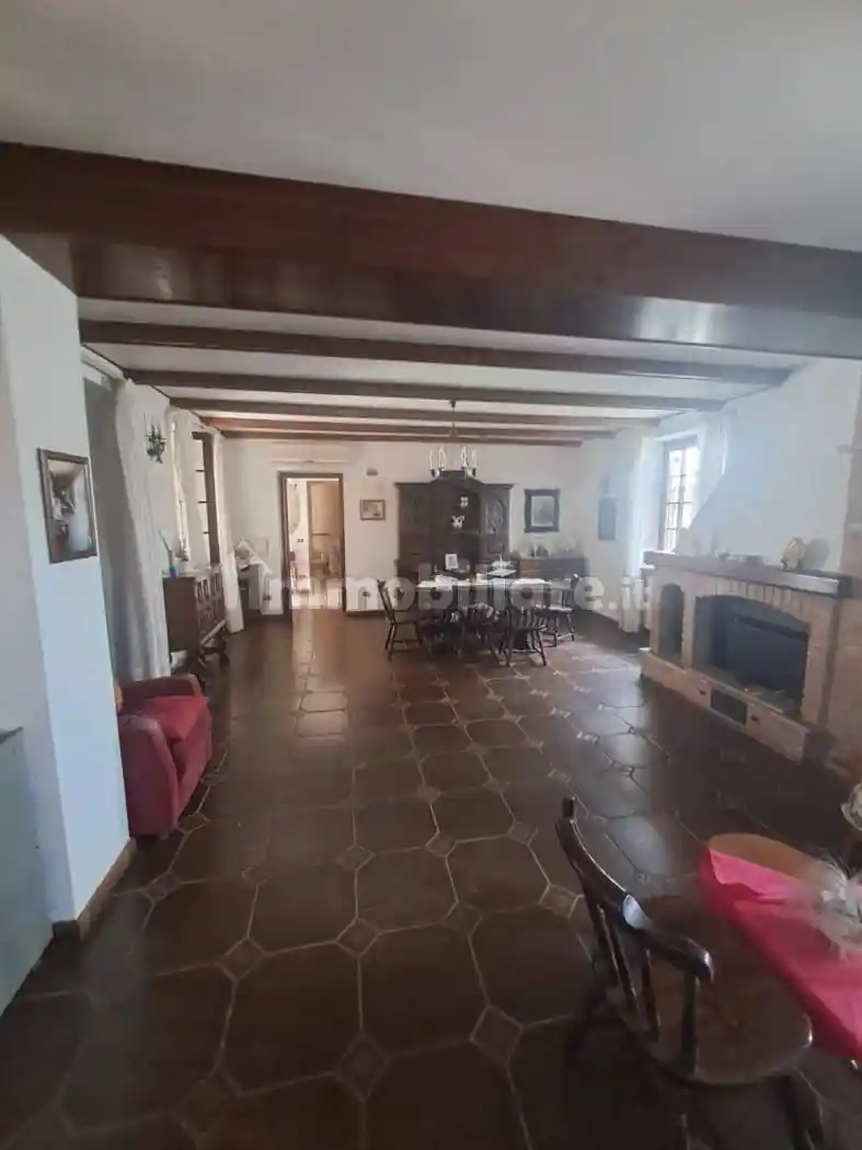 Villa unifamiliare, buono stato, 260 m², Confienza - foto 3