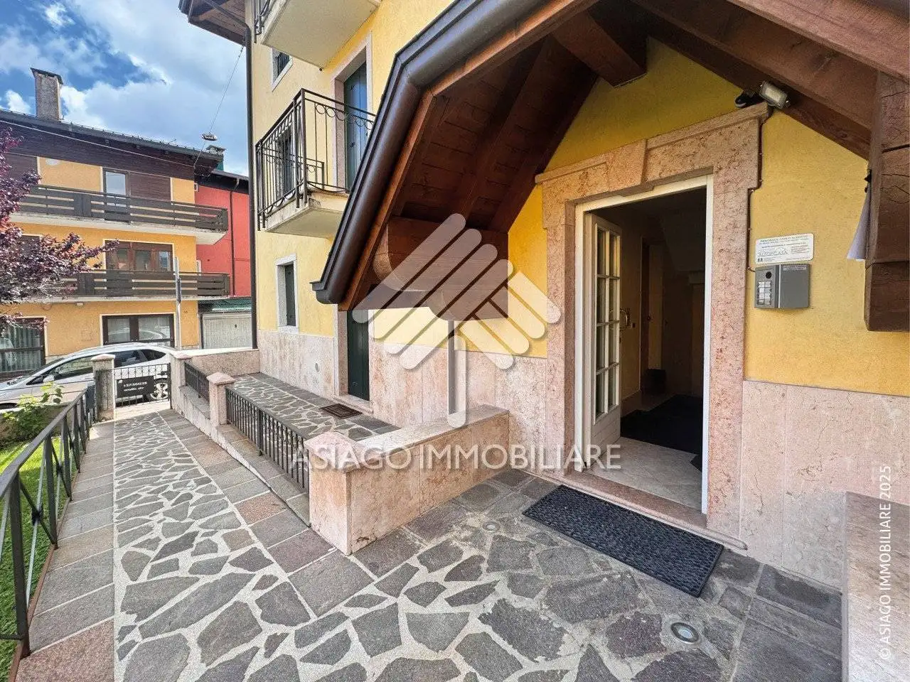 Quadrilocale piazzetta degli Alpini, Centro, Asiago - foto 3