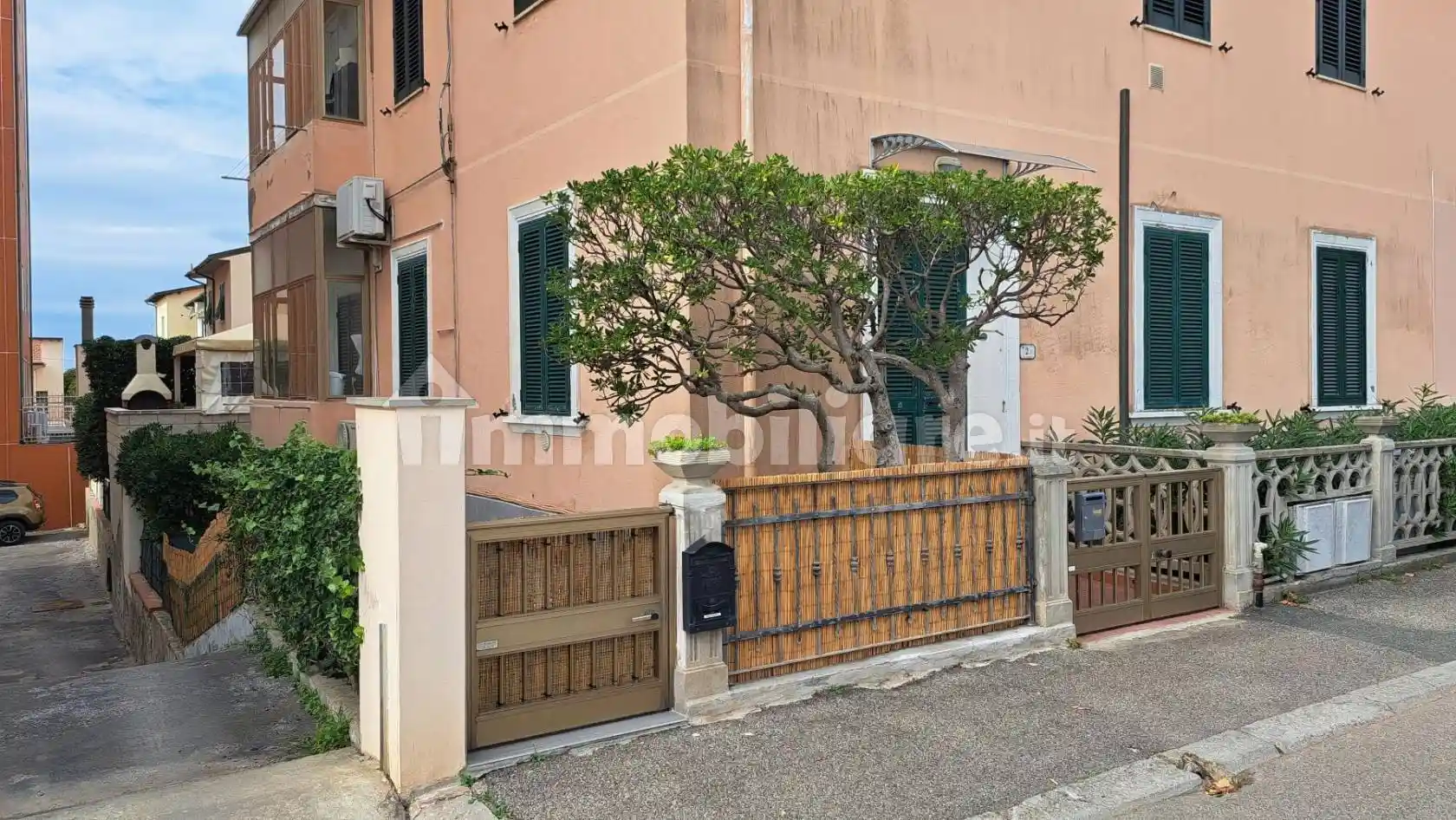 Appartamento in vendita a Rosignano Marittimo