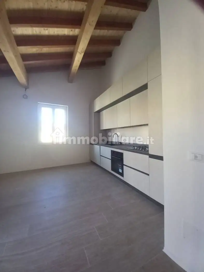 Trilocale ottimo stato, su più livelli, Centro, Carpenedolo - foto 2