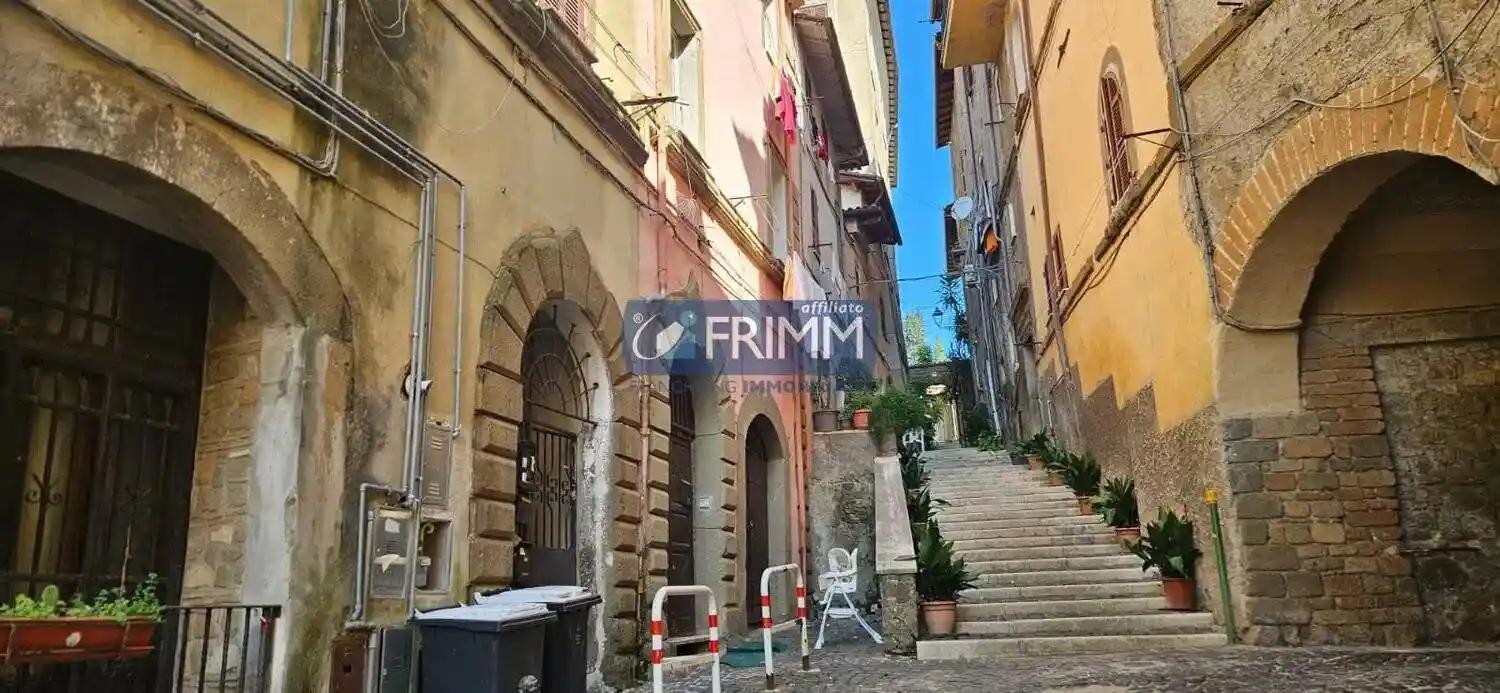 Appartamento in vendita a Cave