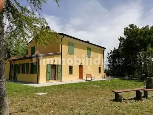 Rustico - Casale in vendita a Pesaro