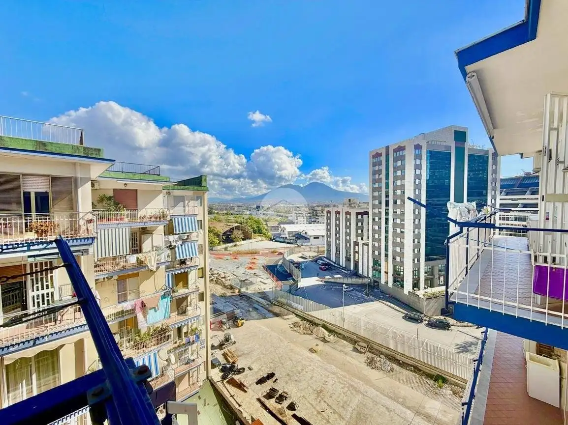 Appartamento in vendita a Napoli
