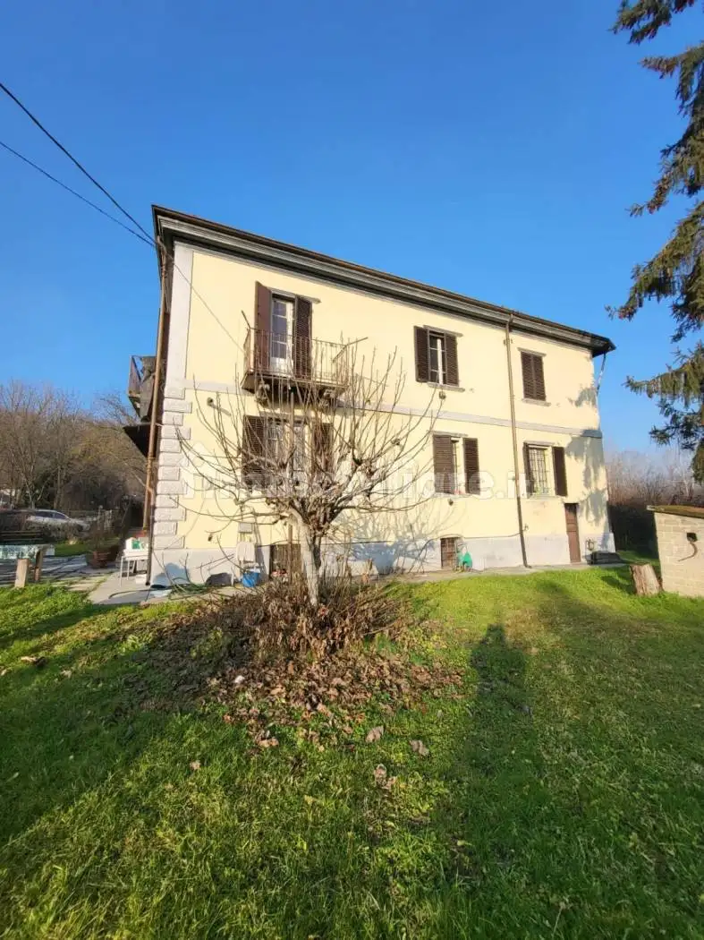 Villa bifamiliare, da ristrutturare, 264 m², Carrù - foto 3