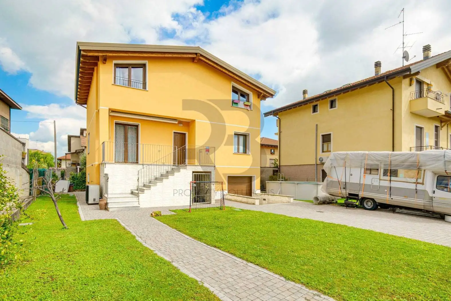 Villa in vendita a Mozzate