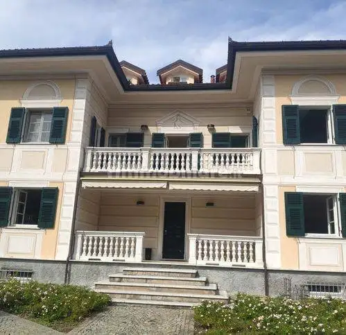 Villa in affitto a Cogorno