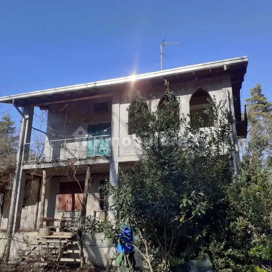 Villa in vendita a Vedano Olona