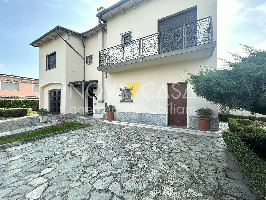 Villa in vendita a Crema