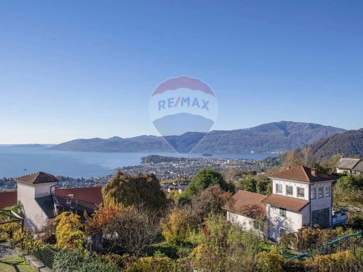 Appartamento in vendita a Arizzano