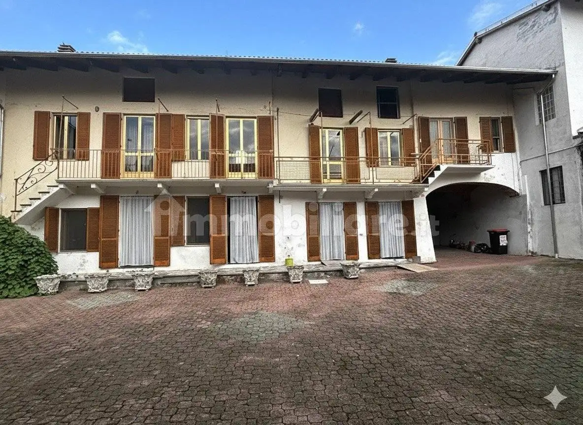 Casa indipendente in vendita a Vestignè