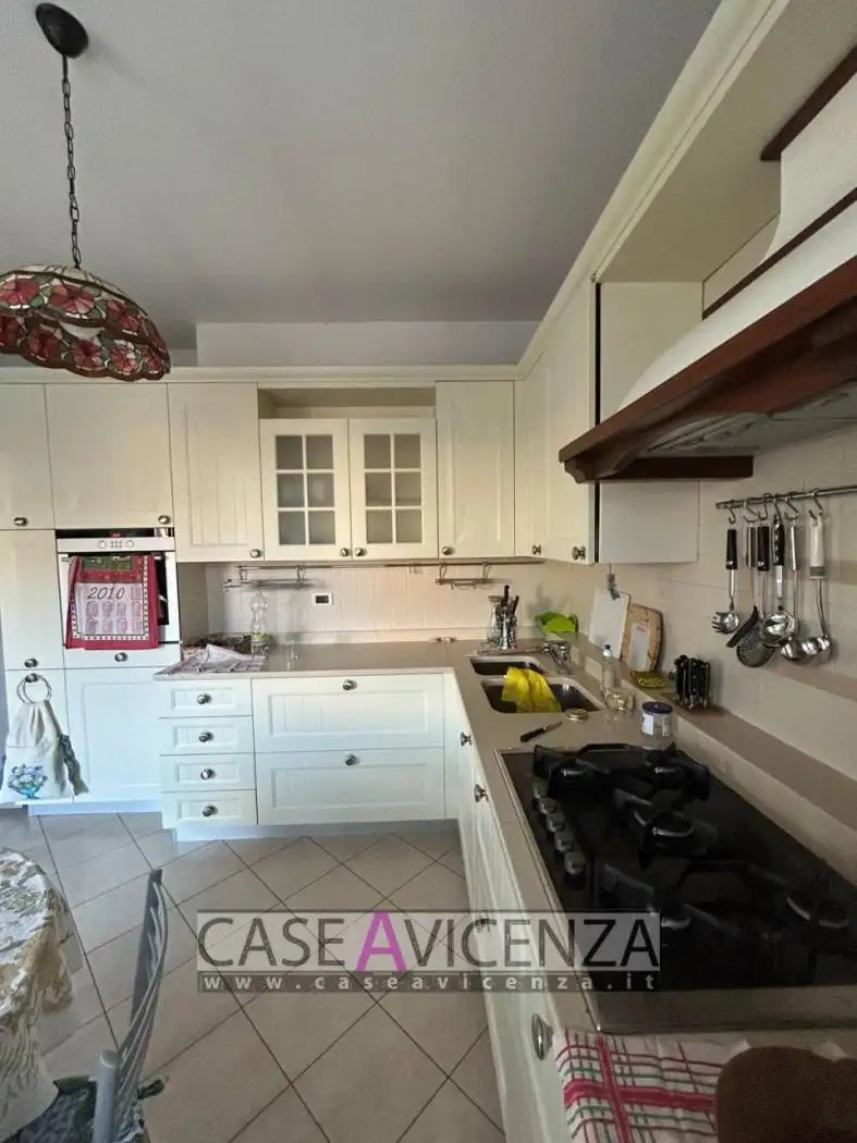 Appartamento via 20 Settembre, Centro, Camisano Vicentino - foto 3