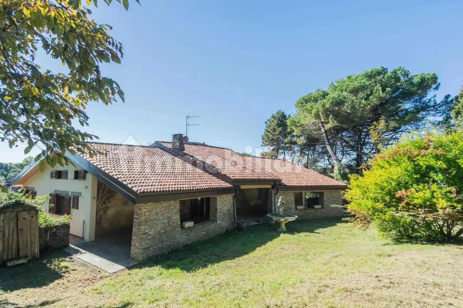 Villa in vendita a Varese