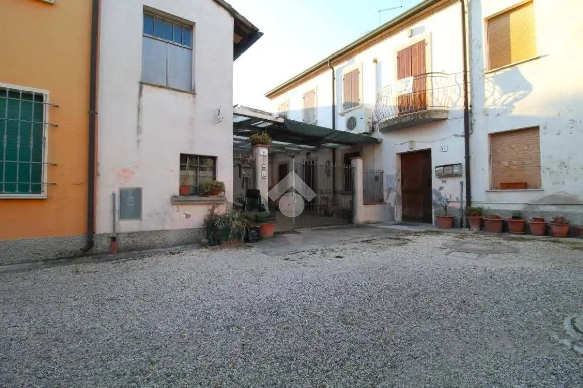 Casa indipendente in vendita a Luzzara