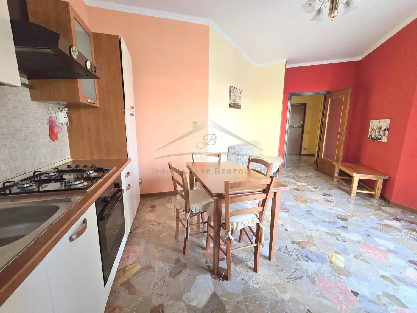 Bilocale via Roma 3, Centro, Borgosesia - foto 3