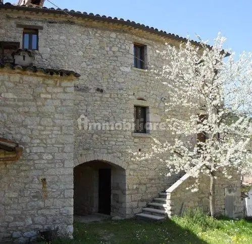 Appartamento in vendita a Piobbico