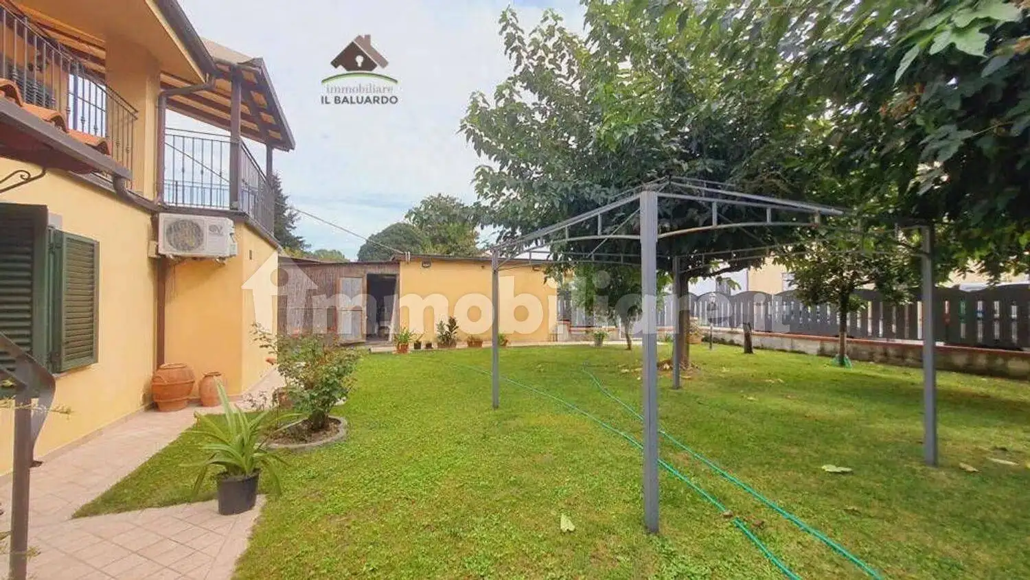 Villa in vendita a Lucca