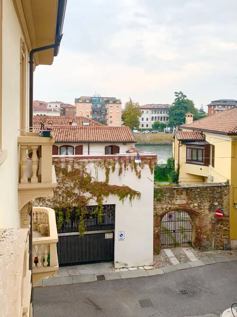 Appartamento in vendita a Verona