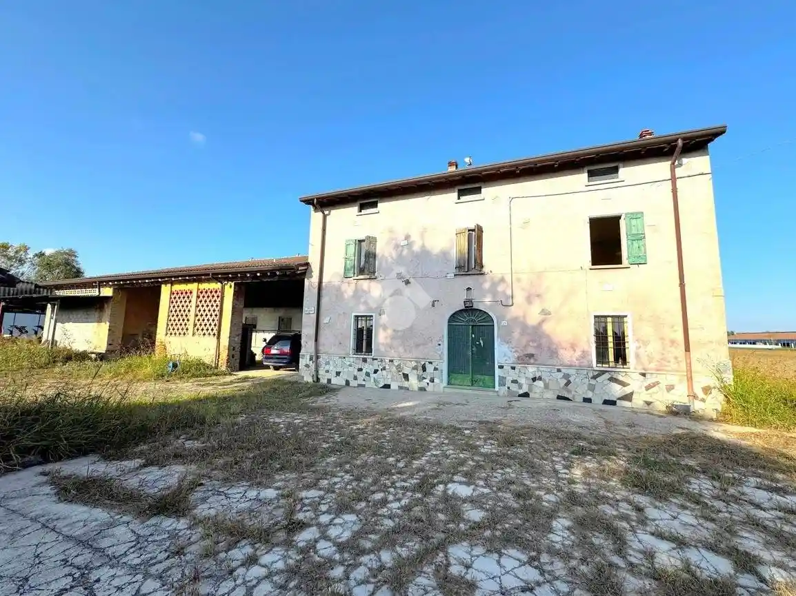 Casa indipendente in vendita a Goito