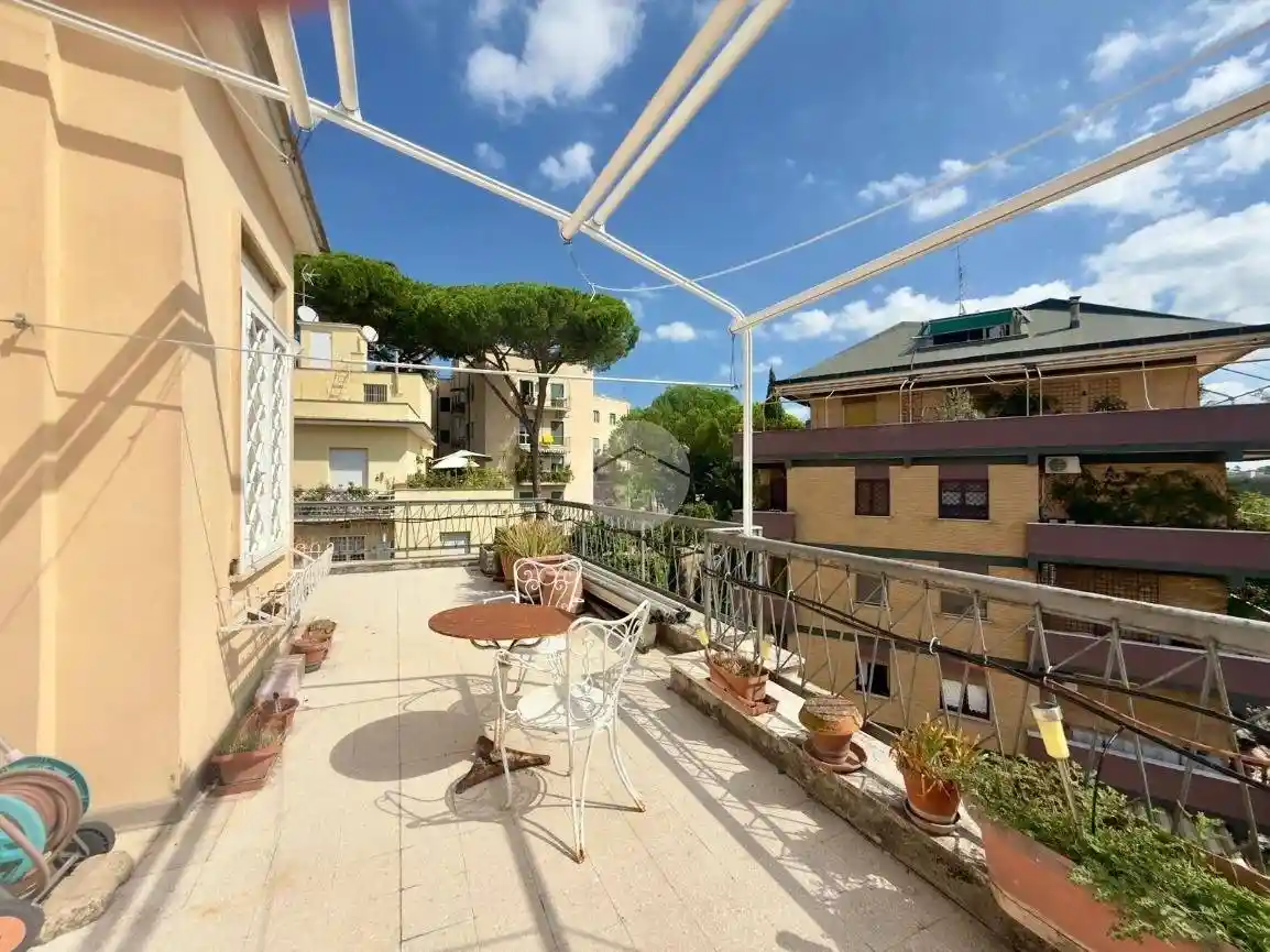 Appartamento in vendita a Roma