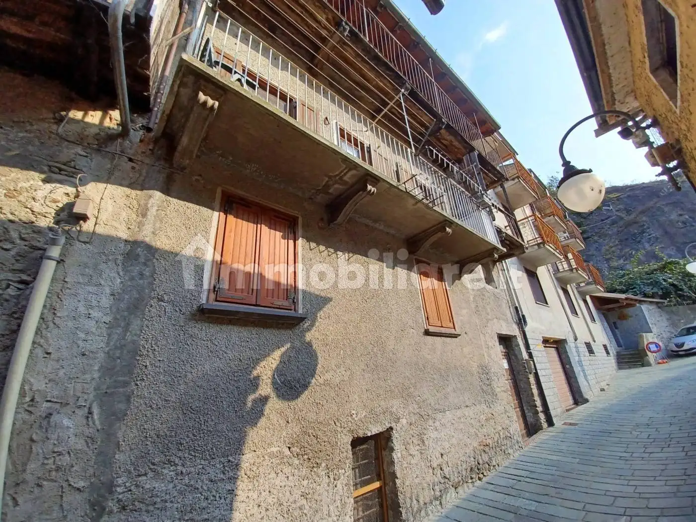 Trilocale via Vittorio Emanuele II, Bard - foto 2