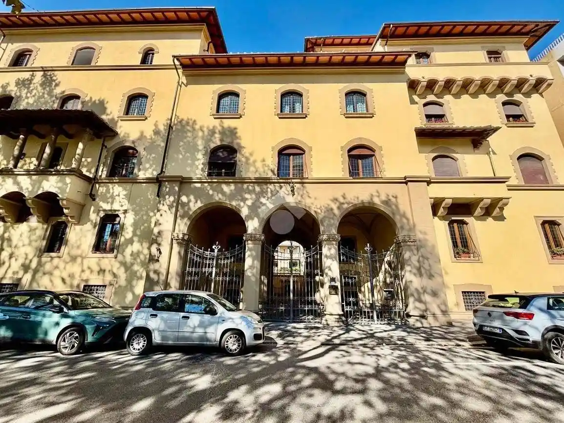 Appartamento in vendita a Firenze