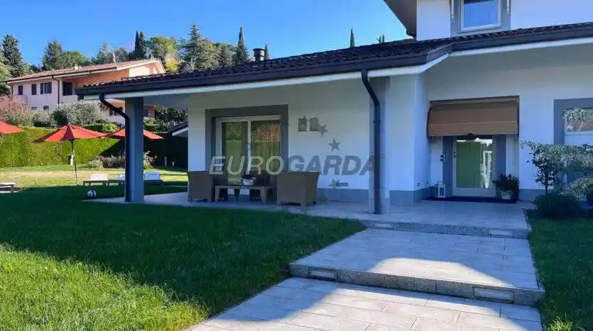 Villa in vendita a Negrar di Valpolicella