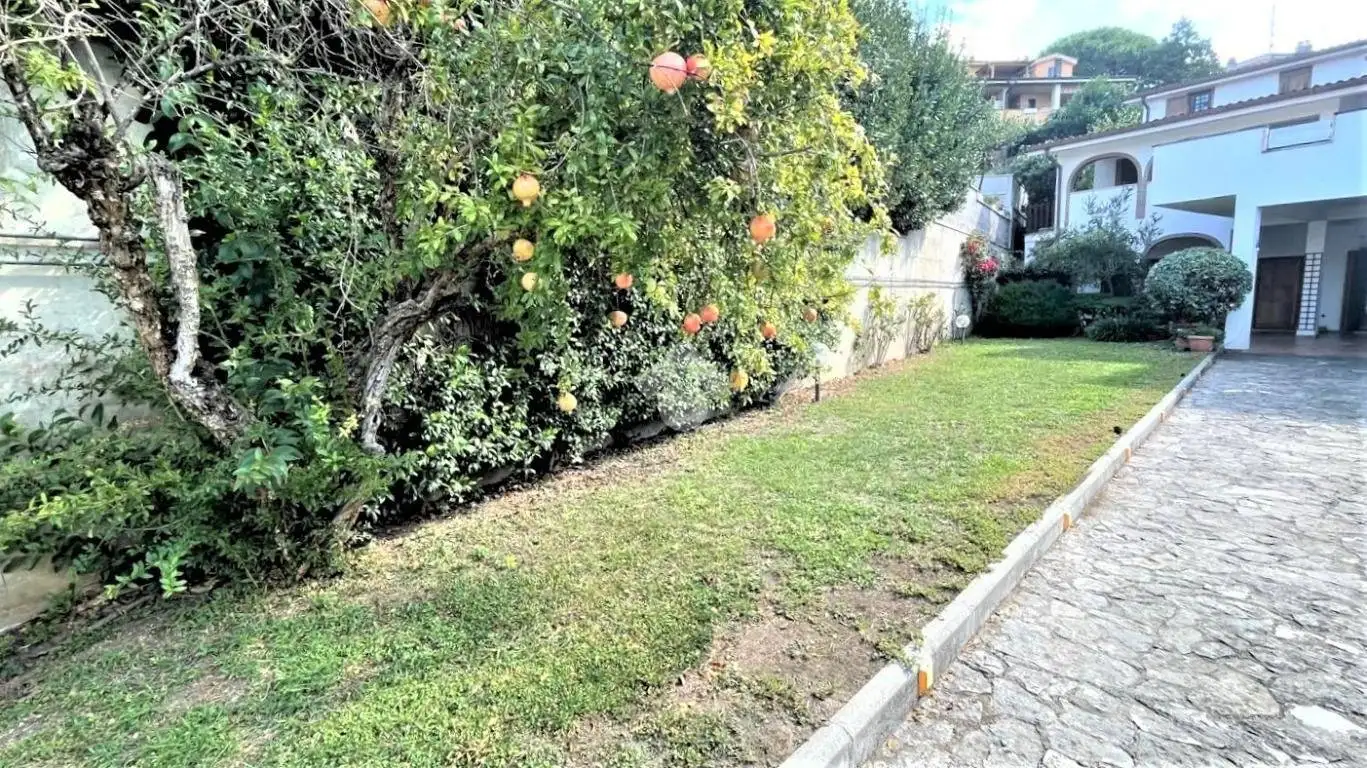 Villa in vendita a Guidonia Montecelio