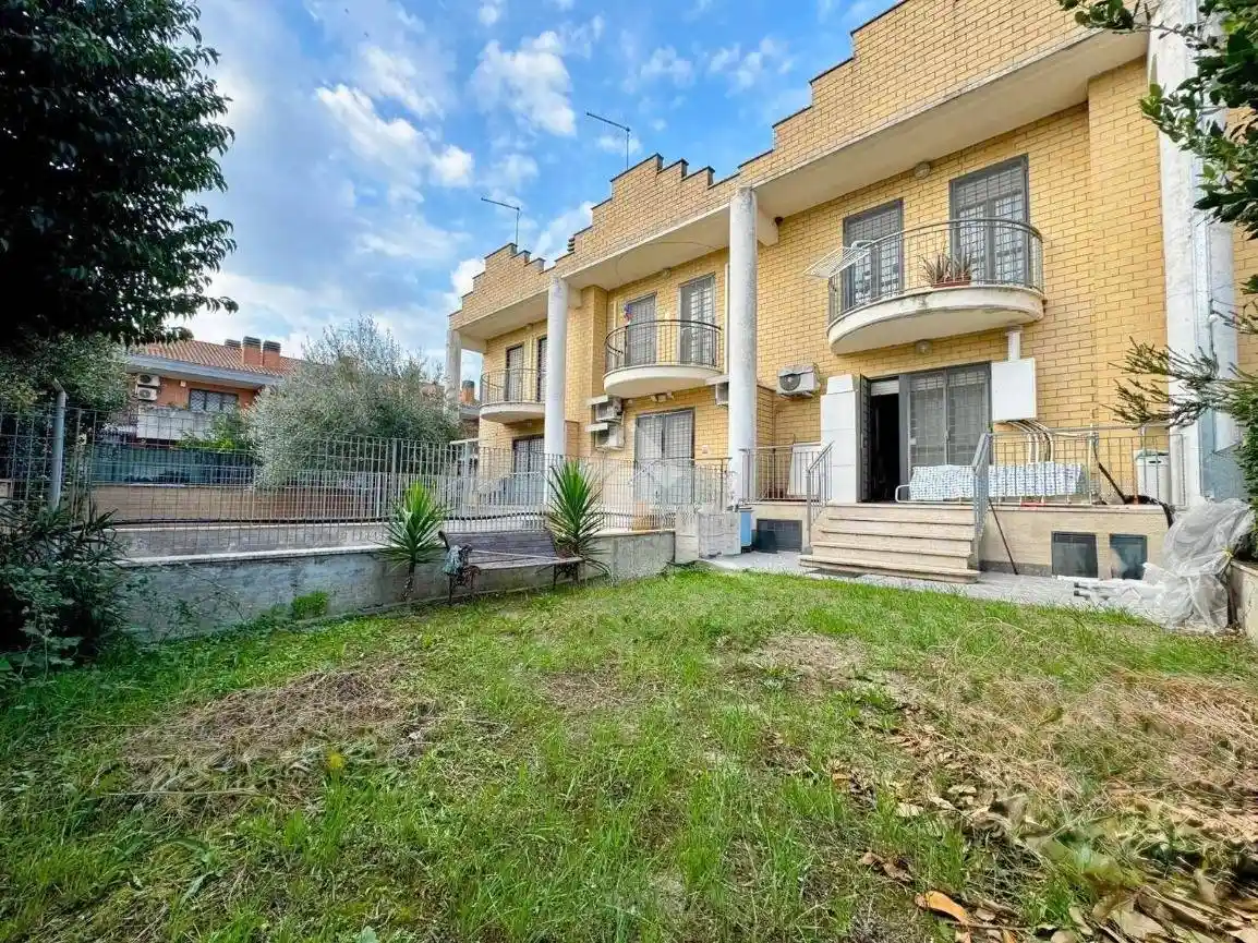 Villa a schiera via Felice Squitieri 12, Cesano, Roma - foto 3