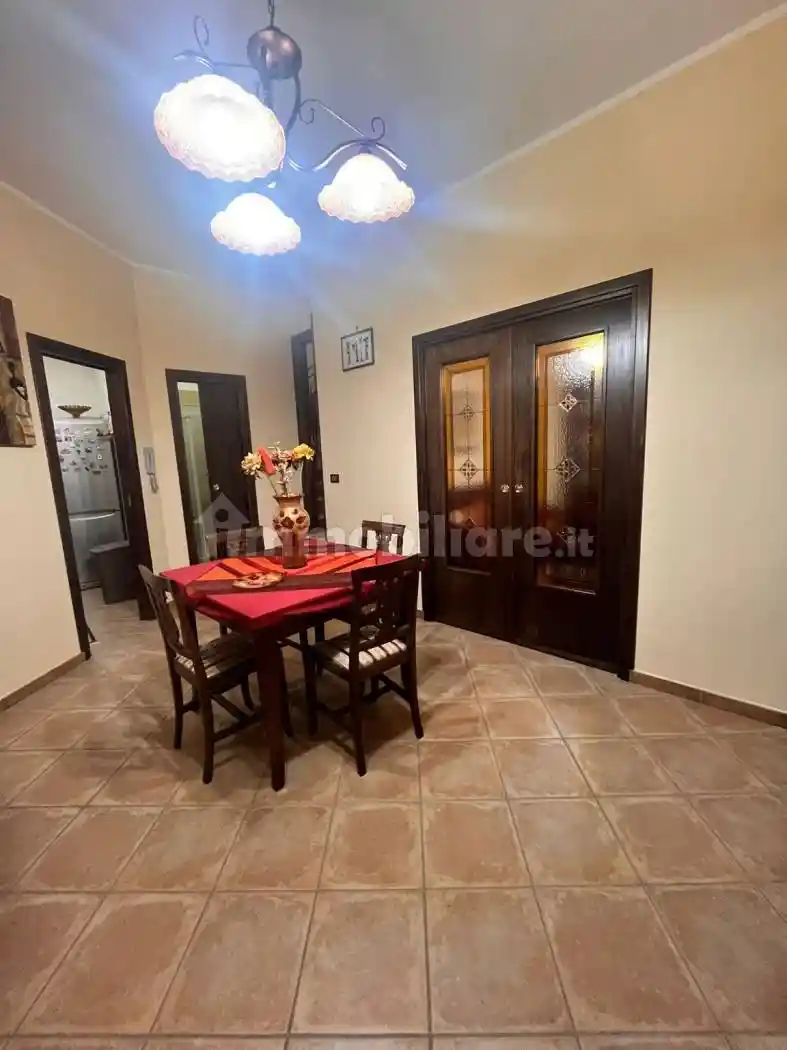 Palazzo - Edificio in vendita a Casteldaccia