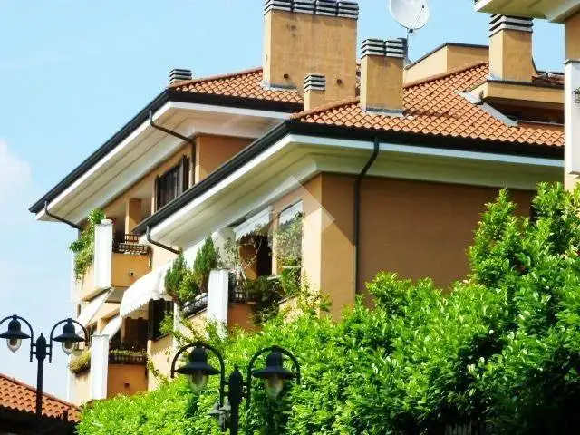 Appartamento in vendita a Peschiera Borromeo