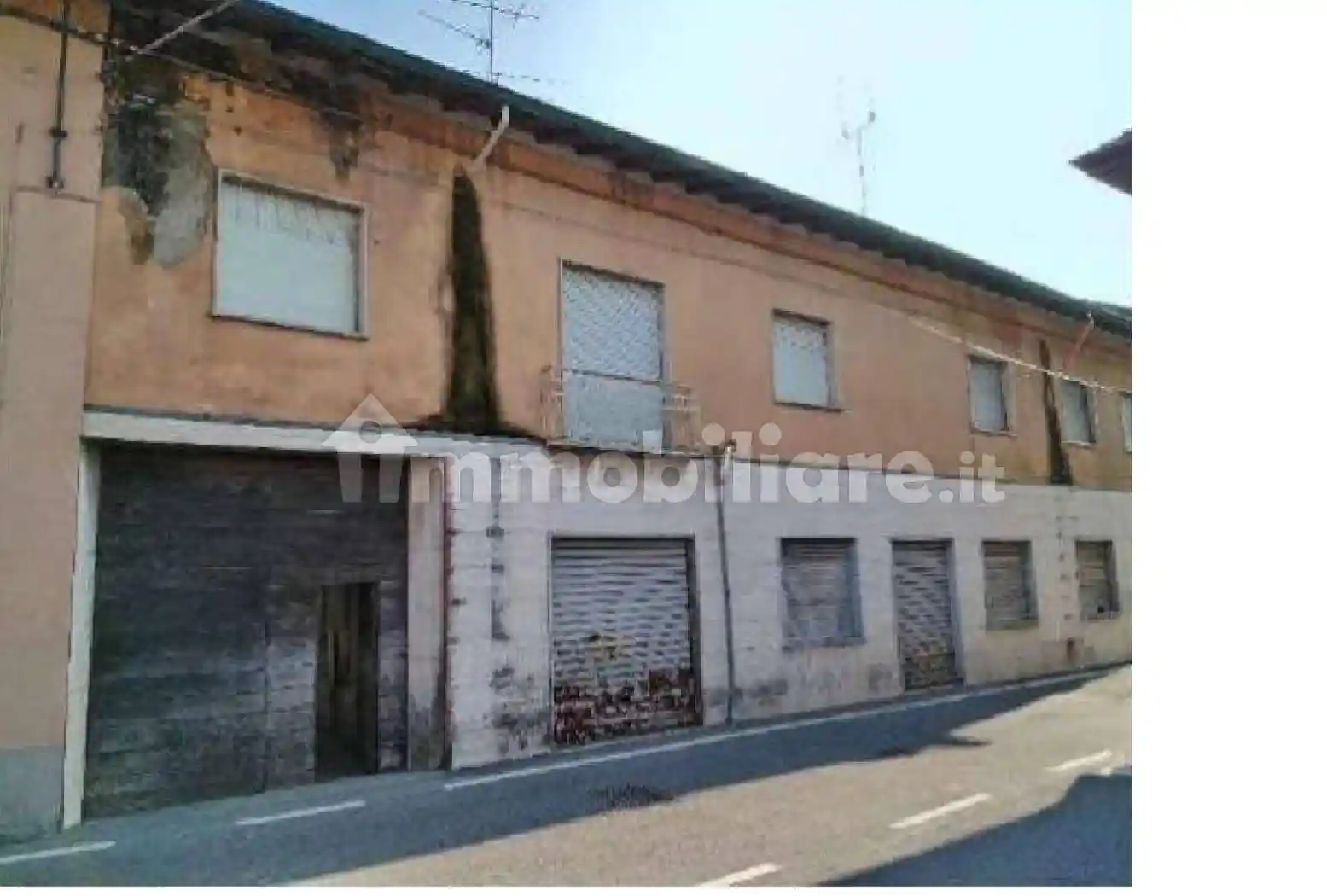 Rustico - Casale in vendita a Vergiate