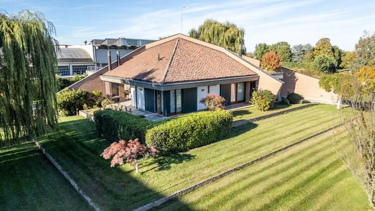 Villa in vendita a Oviglio