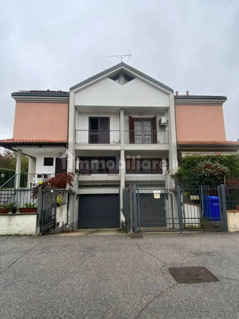 Villa in vendita a Peschiera Borromeo