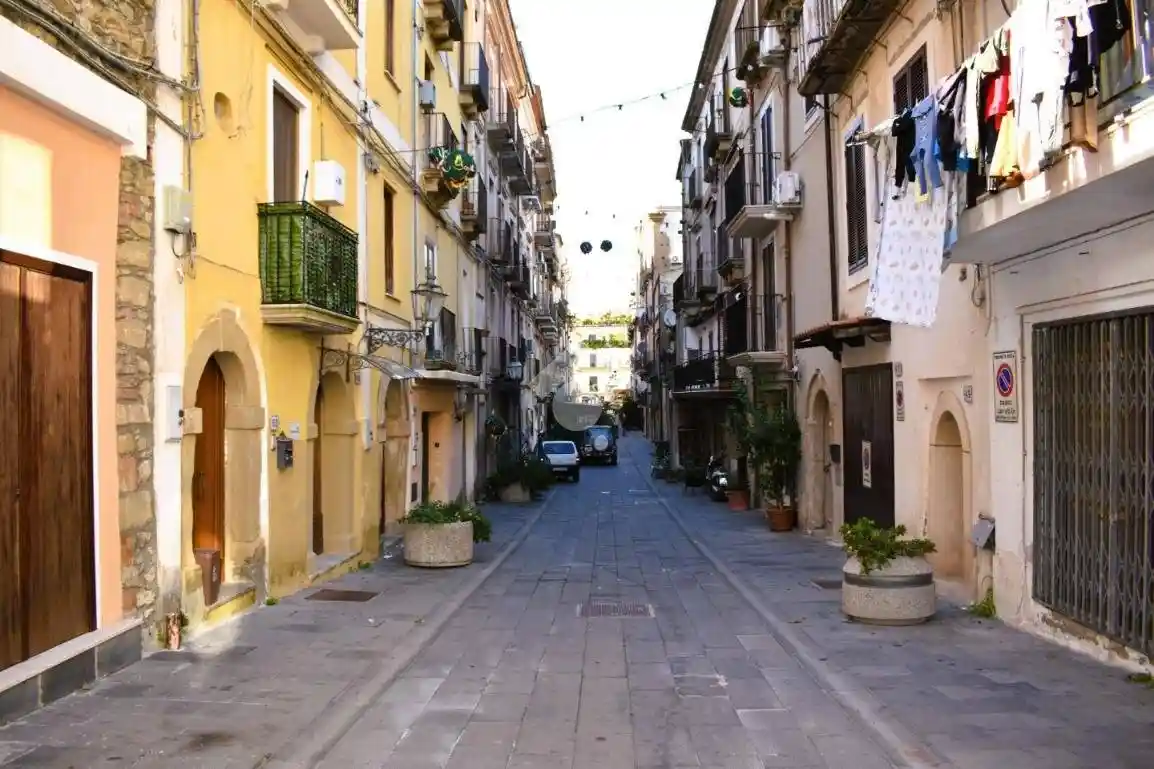 Bilocale via G. Valitutti 45, Centro, Paola - foto 2