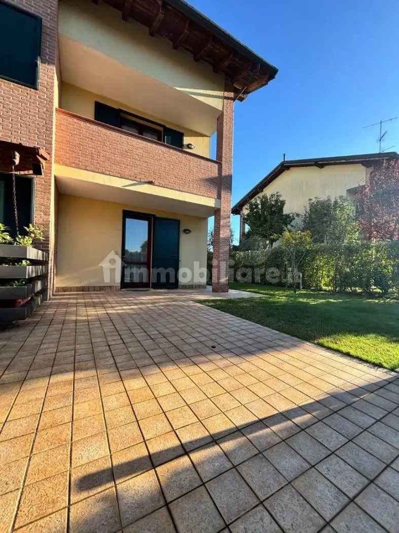 Villa in vendita a Medicina