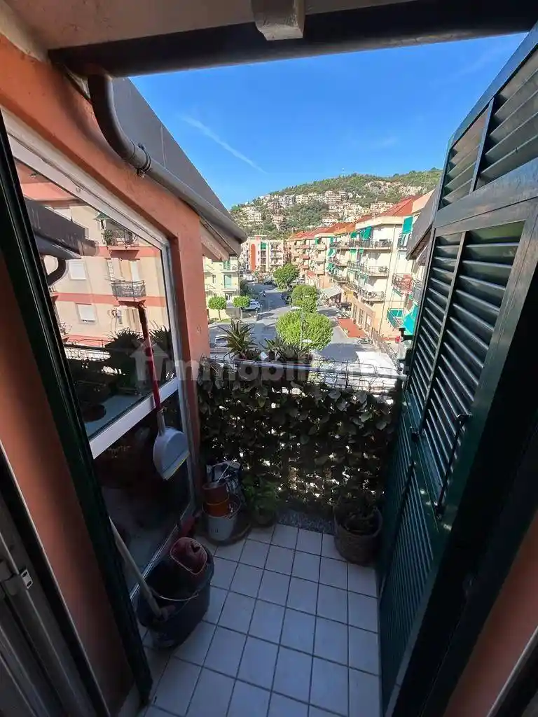 Appartamento in vendita a Pietra Ligure