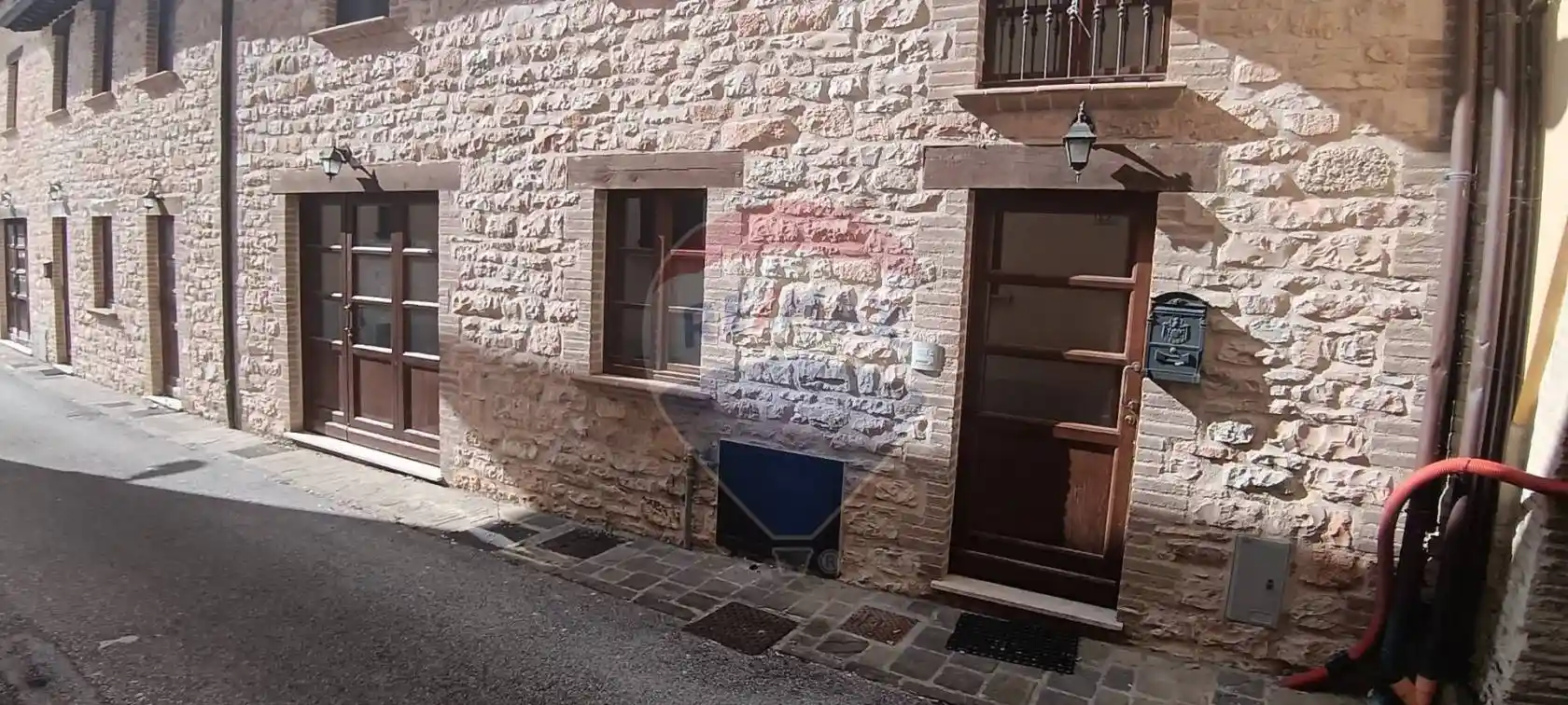 Casa indipendente in vendita a Gualdo Tadino